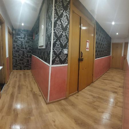 Hostal New Life מדריד מראה חיצוני תמונה